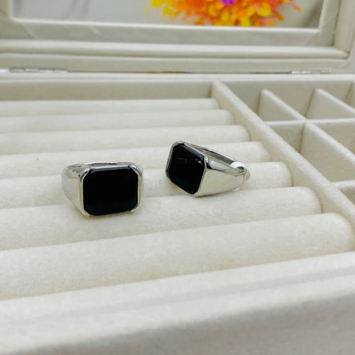 Elegant Black Onyx Ring