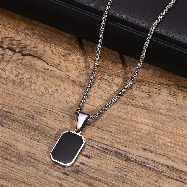 Black pendant Necklace